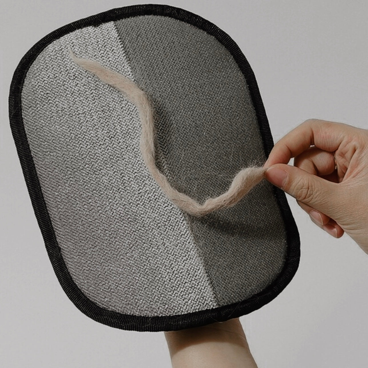 Pet Hair Removal Gloves Double Sided Reusable Grooming Tool for Dogs Cats Fur Static Cleaning Gloves for Carpets Furniture